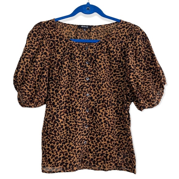 Madewell Balloon-Sleeve Button-Up Top in Painted Leopard - Picture 8 of 10